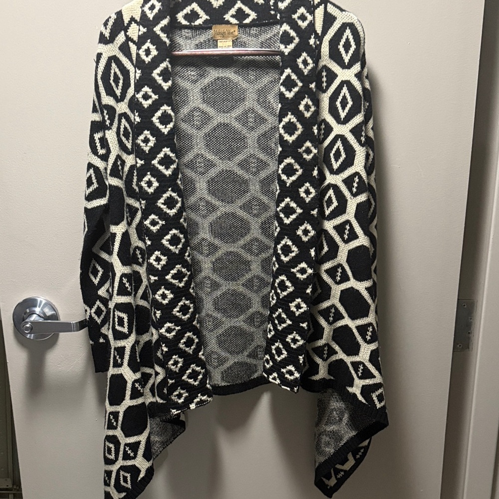 Midnight Velvet Black and Cream Geometric Cardigan